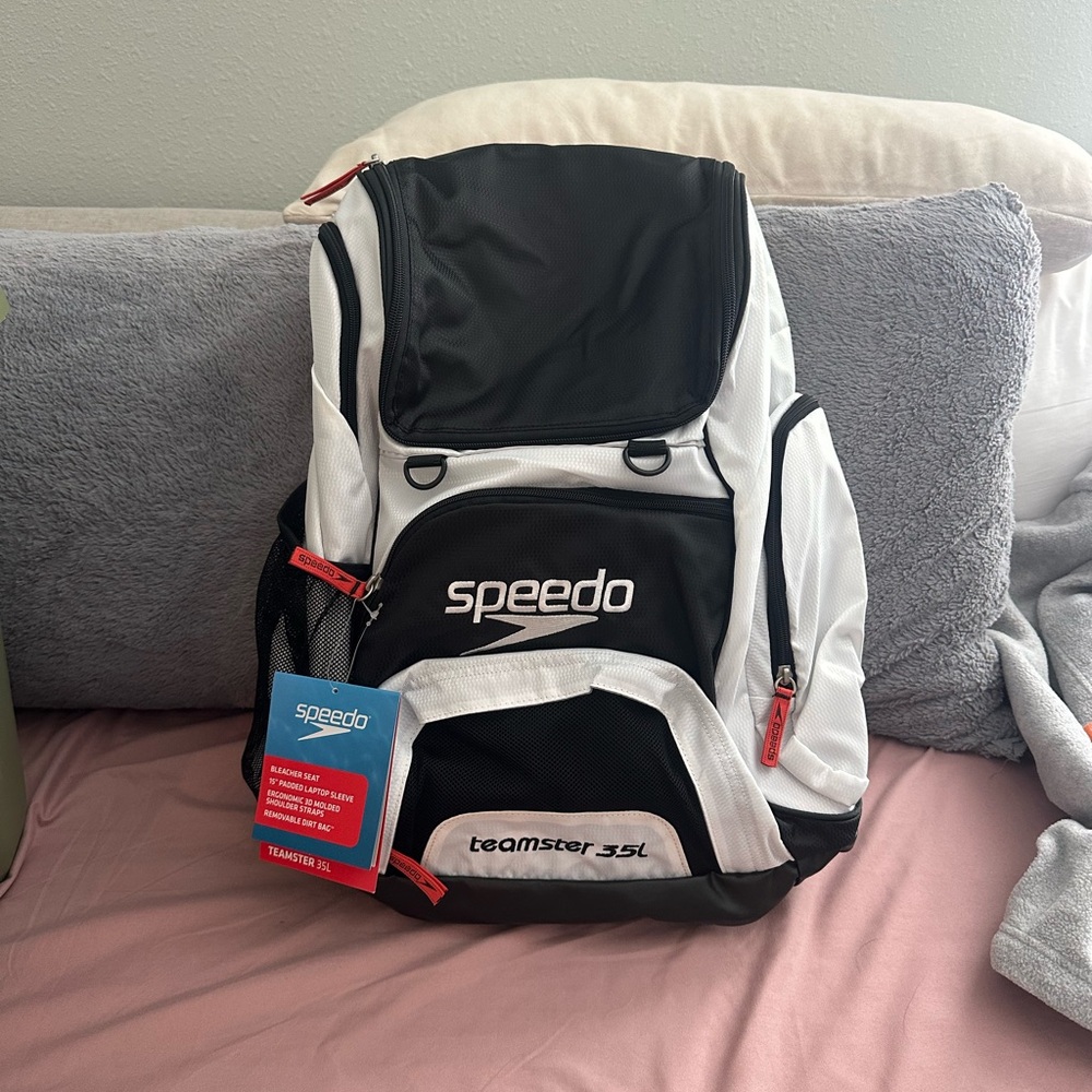 Speedo Teamster 35L Backpack in Black and White